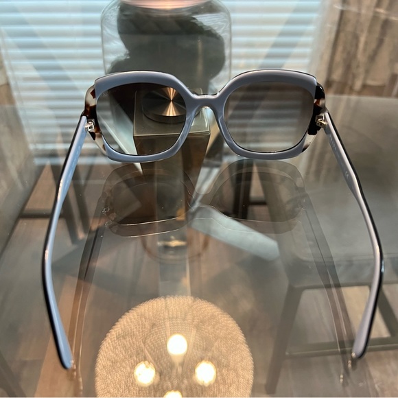 Prada sunglasses - Picture 5 of 5